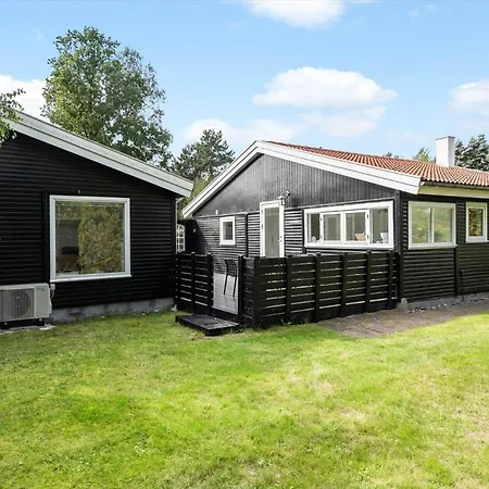 1110-stege-ulvshalevej-110 *